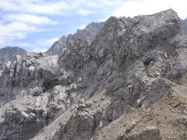 Vorderer Tajakopf(2450m) - Hinterer Tajakopf(2408m)